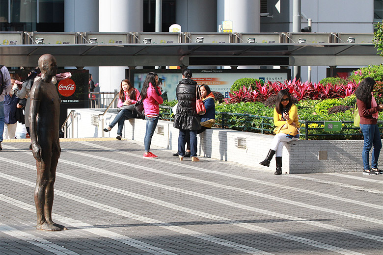 Фото. Statue Square