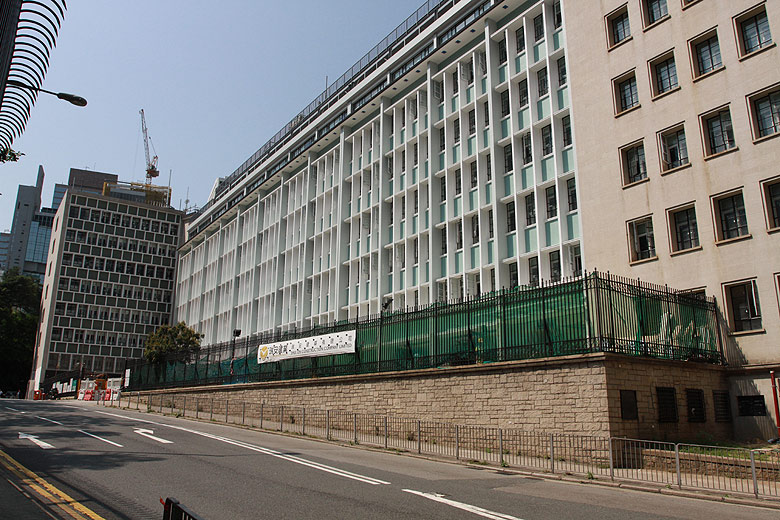 Гонконг, Централ и Адмиралти, Бывшие правительственные офисы (Hong Kong, Central and Admiralty, St John's Cathedral)