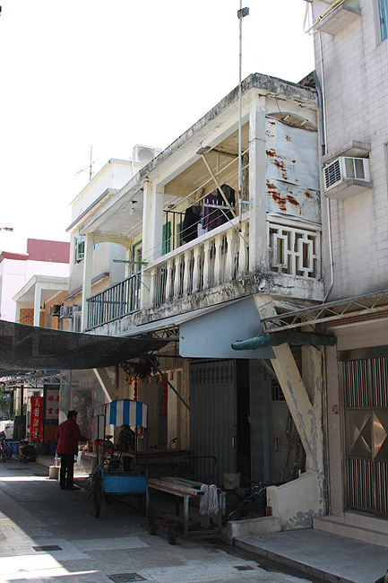 Гонконг, Остров Лантау, Улица Кхат Хин Стрит (Hong Kong, Lantau Island, Kat Hing Street)