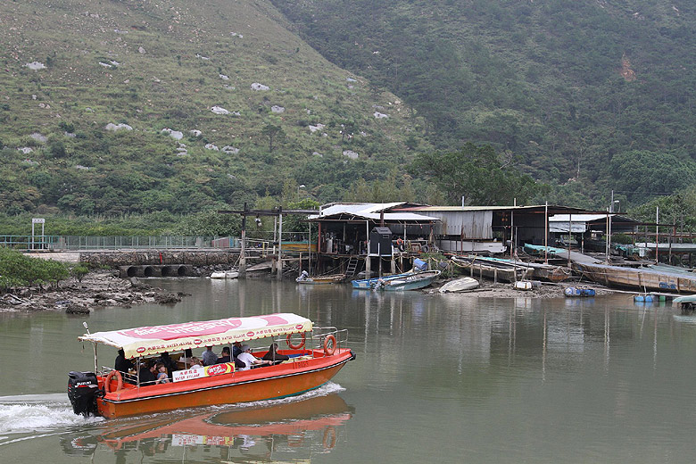 Гонконг, Остров Лантау, Деревня на воде (Hong Kong, Lantau Island, Water Town)