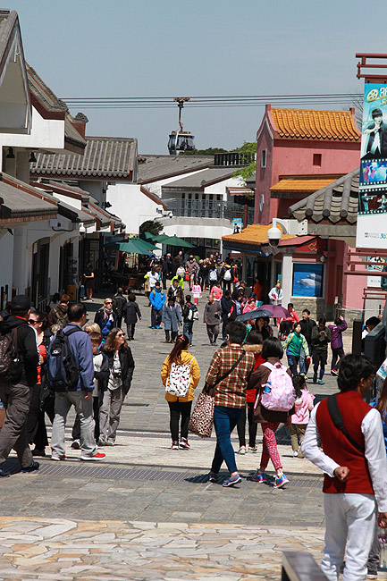 Гонконг, Остров Лантау, Деревня Нгон Пхин (Hong Kong, Lantau Island, Ngong Ping Village)