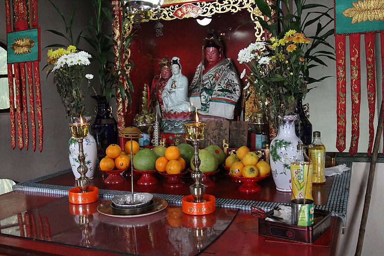 Гонконг, Остров Лантау, Храм Горы Дракона (Hong Kong, Lantau Island, Lung Ngam Temple)