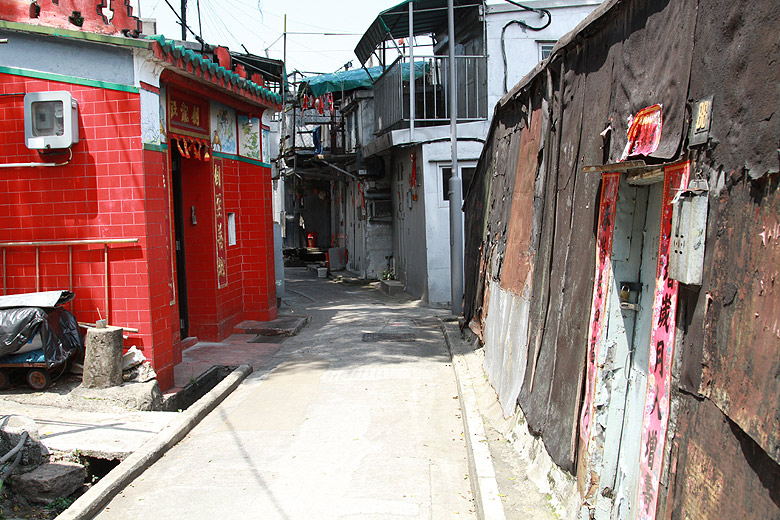 Гонконг, Остров Лантау, Улица Кхат Хин Бэк Стрит (Hong Kong, Lantau Island, Kat Hing Back Street)