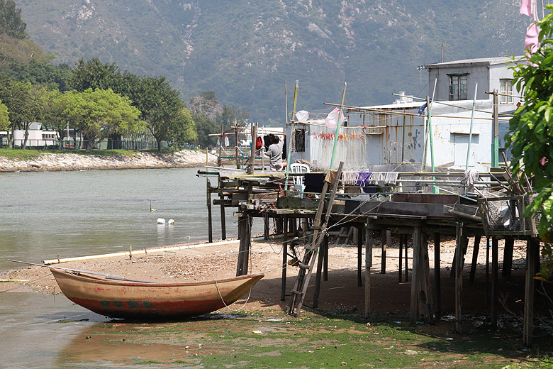 Гонконг, Остров Лантау, Улица Шэк Цай Пхо Стрит (Hong Kong, Lantau Island, Shek Tsai Po Street)