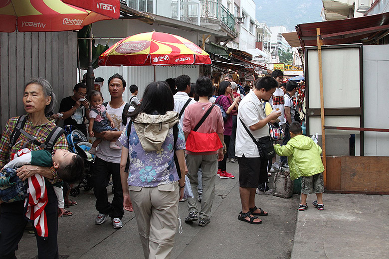 Гонконг, Остров Лантау, Улица Рынка Тай О (Hong Kong, Lantau Island, Tai O Market Street)
