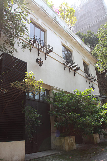 Гонконг, Пик Виктория, Каменный Дом (Hong Kong, Victoria Peak, Stone House)
