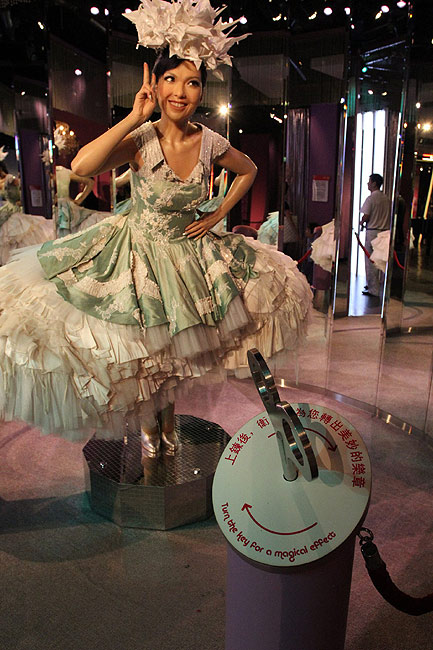 Гонконг, Пик Виктория, Музей восковых фигур Мадам Тюссо (Hong Kong, Victoria Peak, Madame Tussauds Hong Kong)