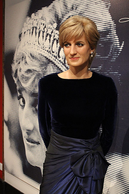 Гонконг, Пик Виктория, Музей восковых фигур Мадам Тюссо (Hong Kong, Victoria Peak, Madame Tussauds Hong Kong)