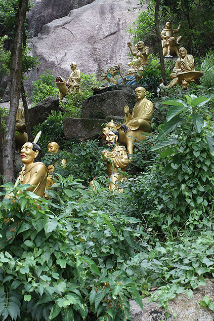 Гонконг, Шатинь, Монастырь Десяти Тысяч Будд (Hong Kong, Shatin, Ten Thousand Buddhas Monastery)