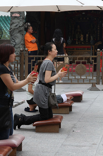 Гонконг, Храм Вон Тай Синь (Hong Kong, Wong Tai Sin Temple)