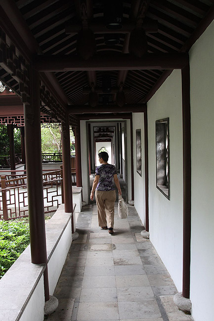 Гонконг, Парк города-крепости Коулун (Hong Kong, Kowloon Walled City Park)