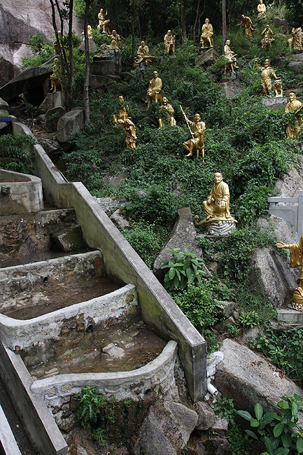 Гонконг, Шатинь, Монастырь Десяти Тысяч Будд (Hong Kong, Shatin, Ten Thousand Buddhas Monastery)