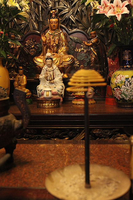 Гонконг, Тай По, Храм Мань Мо (Hong Kong, Tai Po, Man Mo Temple)