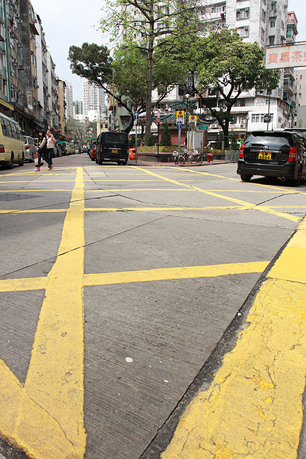 Гонконг, Тай По, По дороге к улице Лук Хён (Hong Kong, Tai Po, On the way to Luk Heung Lane)