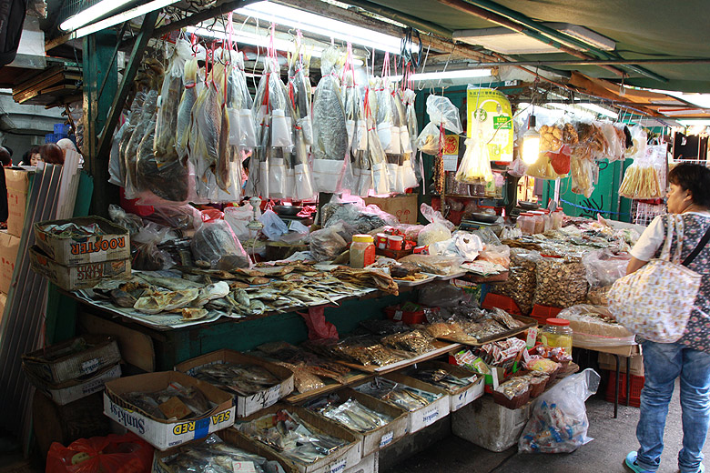 Гонконг, Ван Чай, Рынки в районе Cross Street и Tai Yuen Street (Hong Kong, Wan Chai, Cross Street and Tai Yuen Street Markets)