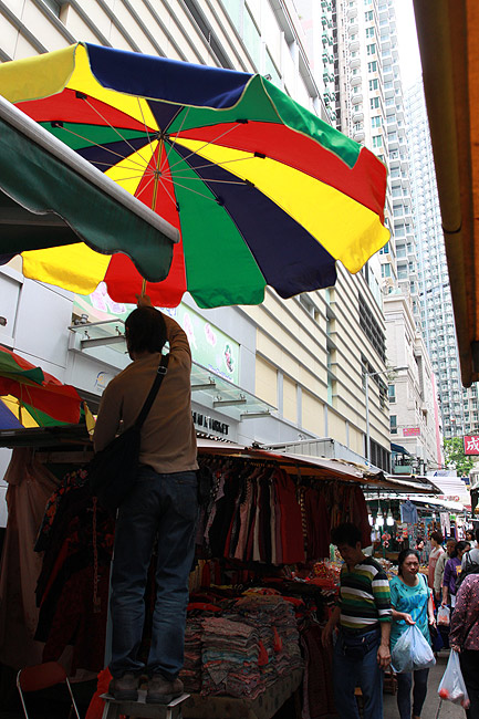 Гонконг, Ван Чай, Рынки в районе Cross Street и Tai Yuen Street (Hong Kong, Wan Chai, Cross Street and Tai Yuen Street Markets)