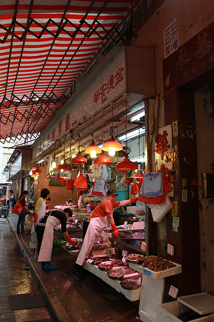 Гонконг, Ван Чай, Рынки в районе Cross Street и Tai Yuen Street (Hong Kong, Wan Chai, Cross Street and Tai Yuen Street Markets)