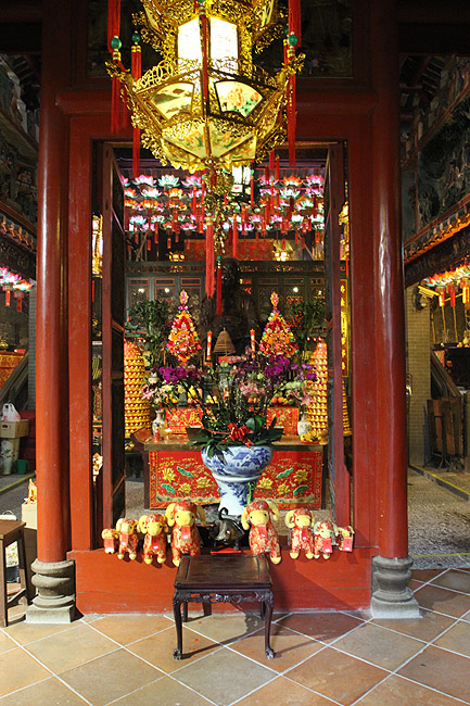 Гонконг, Ван Чай, Храм Пак Тай (Hong Kong, Wan Chai, Pak Tai Temple)
